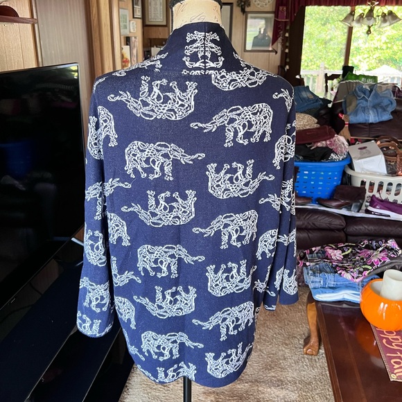 Crown & Ivy Navy Blue Elephant Pattern One Button Open Front Cardigan Size Large - Picture 13 of 13